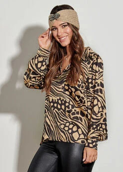 Styleboom Fashion Damen Bluse Satinbluse V-Neck Animalprint Camel Braun Schwarz 7 Styleboom Fashion Damen Bluse Satinbluse V-Neck Animalprint Camel Braun Schwarz -Luftig Und Leicht 21106885 2